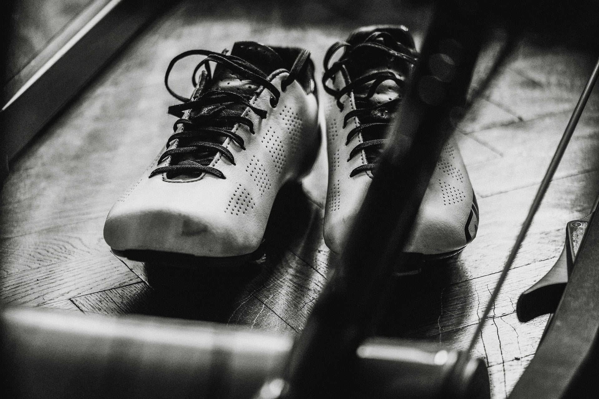 Illustration de chaussures de vélo de course pour la pratique du home trainer